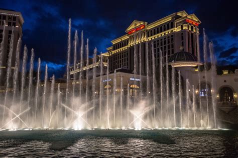 Insane Caesars Palace Drink Prices Go Viral .
